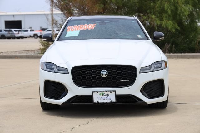 2024 Jaguar XF R-Dynamic SE