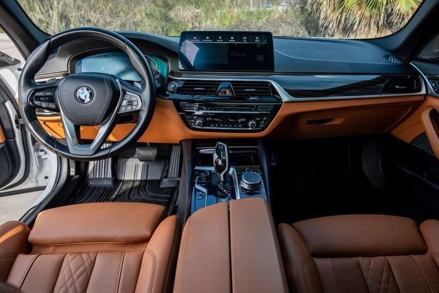 2021 BMW 5 Series 540i
