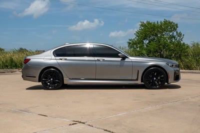 2021 BMW 7 Series 740i