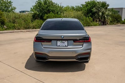 2021 BMW 7 Series 740i