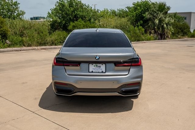 2021 BMW 7 Series 740i
