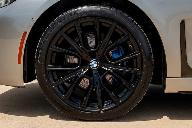 2021 BMW 7 Series 740i