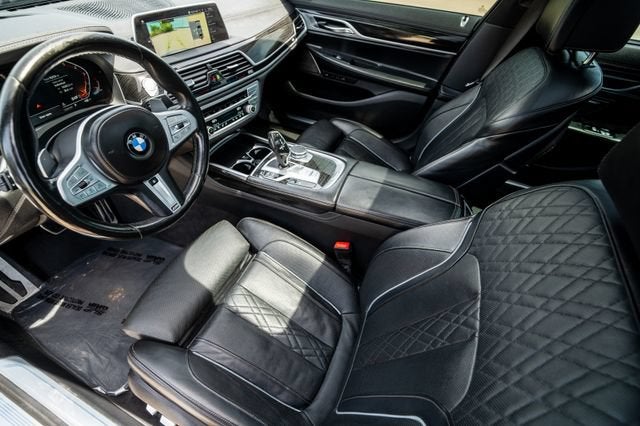2021 BMW 7 Series 740i