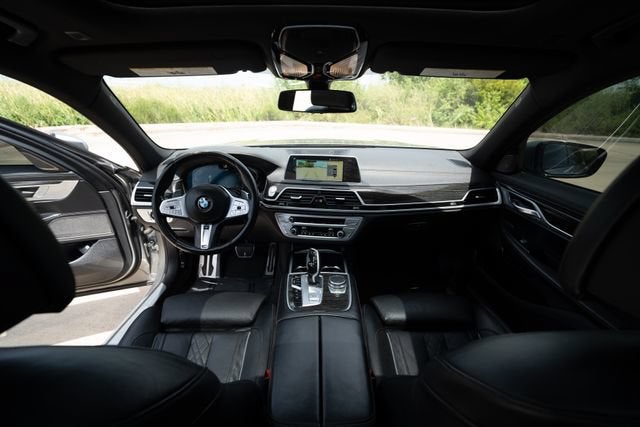 2021 BMW 7 Series 740i