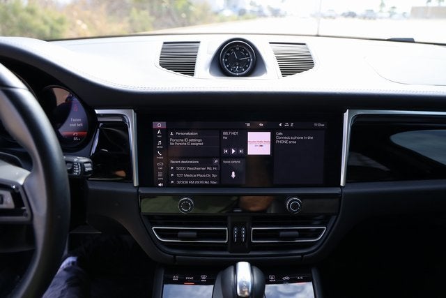 2022 Porsche Macan NA