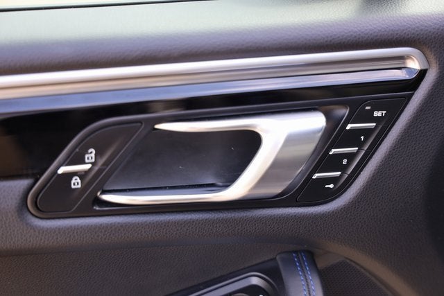 2022 Porsche Macan NA