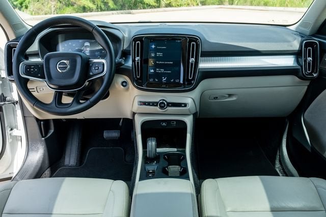 2019 Volvo XC40 Momentum