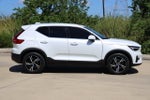 2025 Volvo XC40 Core Bright Theme